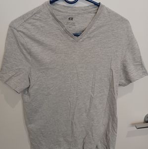Small H&M Silver T-shirt.